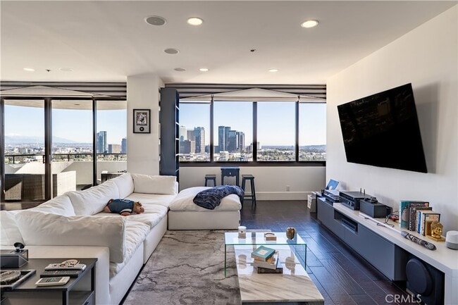 Photo - 10560 Wilshire Blvd Apartment