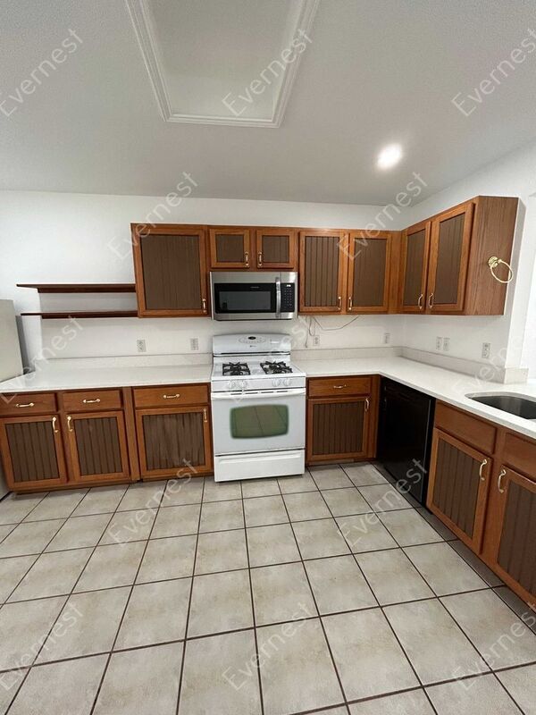 Foto del edificio - 720 Blair Ave