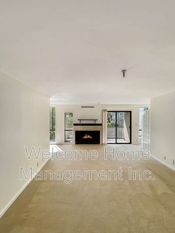Building Photo - 771 Kingston Ave