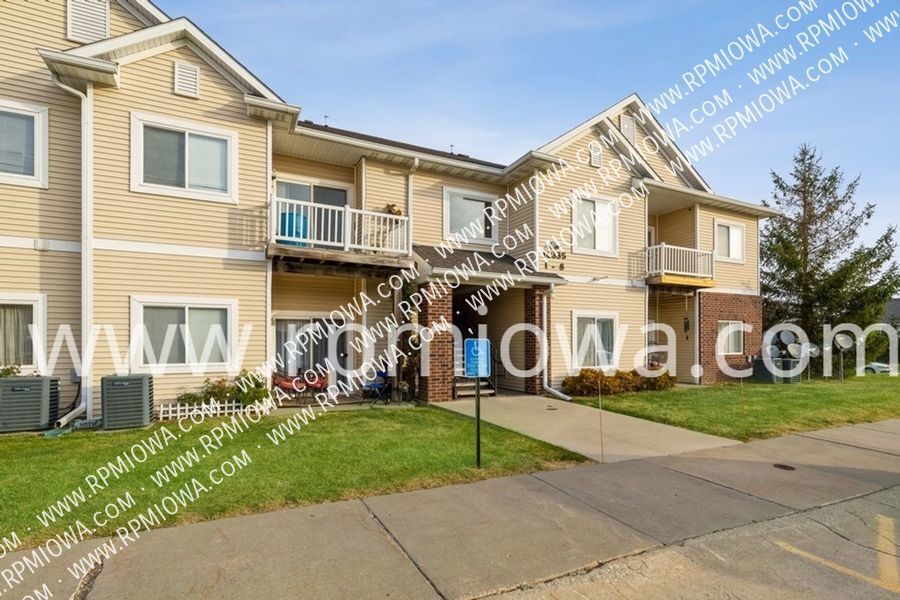 10335 Norfolk Ct, Johnston, IA 50131 House Rental in Johnston, IA