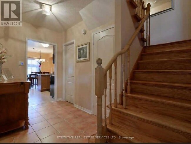 Building Photo - 12 Albright Rd