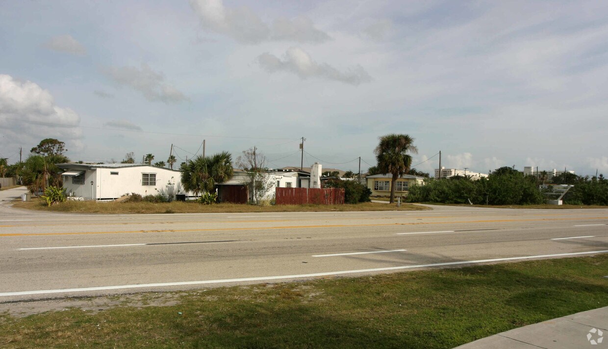 Foto principal - 870 E Eau Gallie Blvd