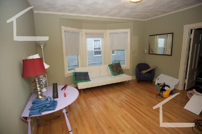 Building Photo - 39 Coolidge Rd