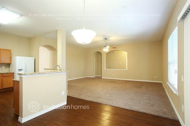 Foto del edificio - 7604 Longbow Ln