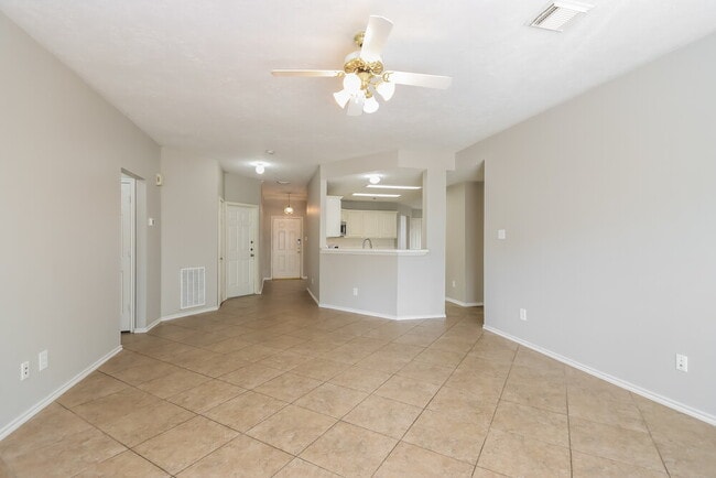 Foto del edificio - 5506 Timbers Quail Dr