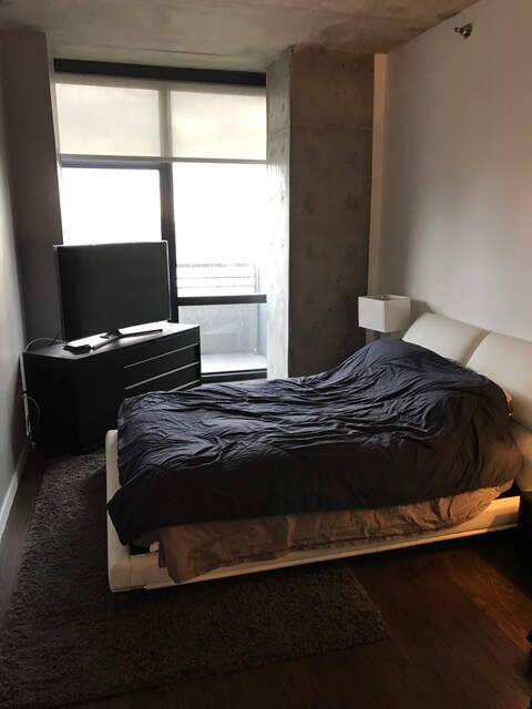 Foto del edificio - 235 W Van Buren St