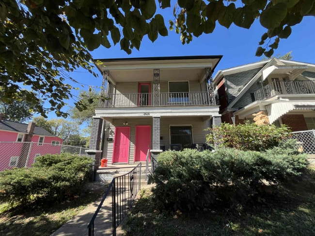 Building Photo - 2618 Euclid Ave