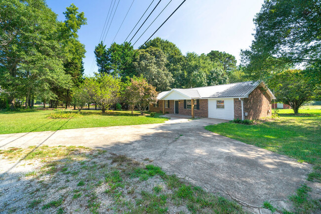 Building Photo - 455 Highway 154