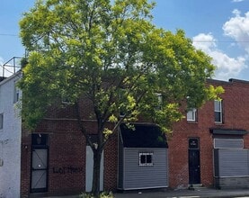 Building Photo - 229 N Curley St