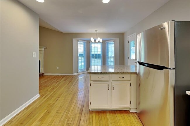 Building Photo - 274 Peach Crossing Dr