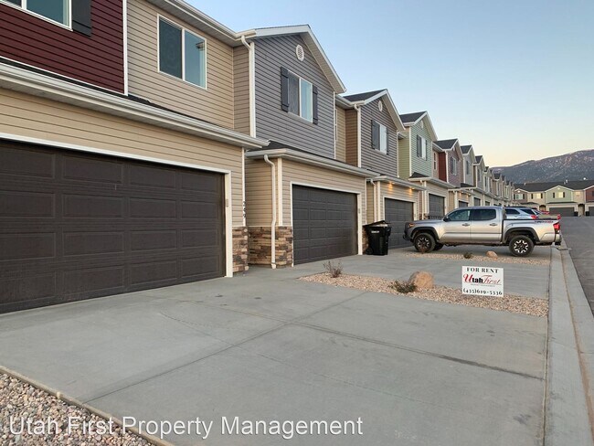 Foto del edificio - 3 br, 2.5 bath House - 3044 N 175 E