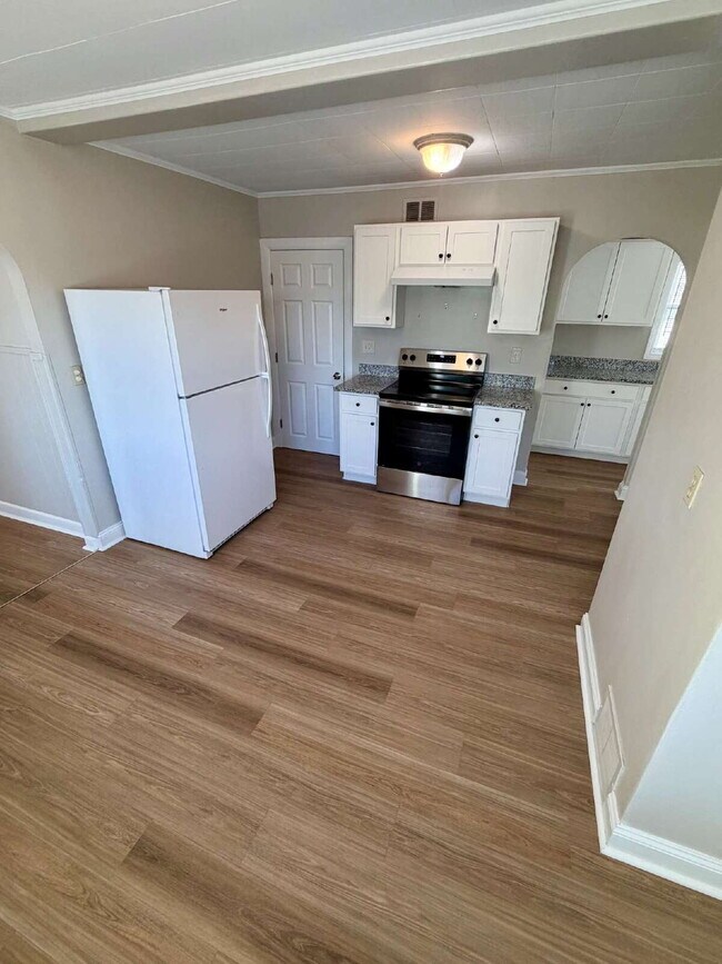Foto del edificio - Bright 3-Bedroom Nashua Rental Near Downtown, Shopping, and Commuter Routes