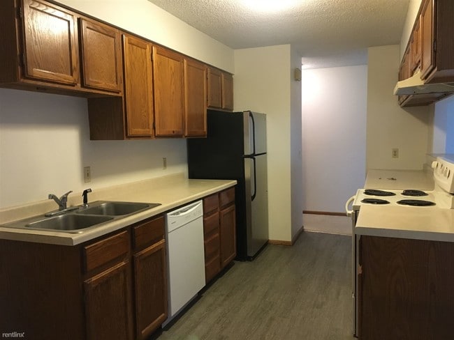 Building Photo - 2 br, 1 bath  - 425 Dayton Ave 1