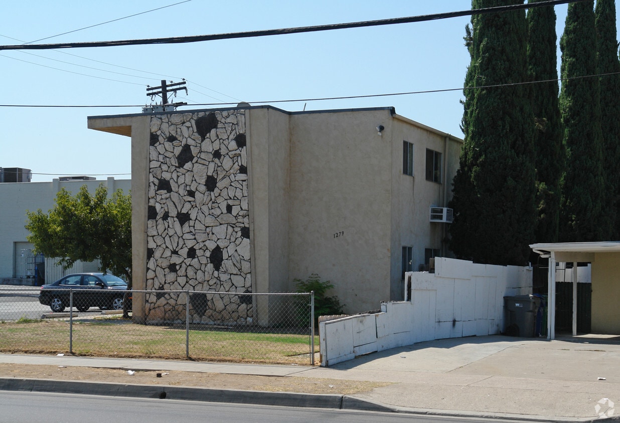 Building Photo - 1279 E Madison Ave