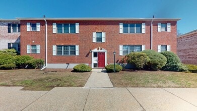 Building Photo - 137 Lake Shore Rd