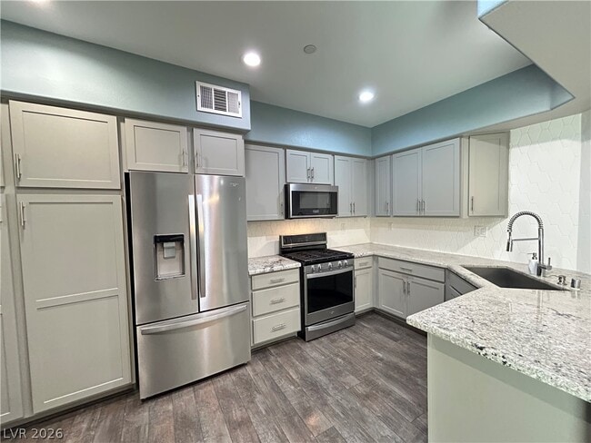 Building Photo - 845 Pantara Pl