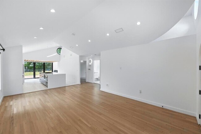 Foto del edificio - 5207 Avenue F