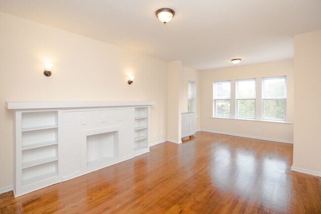 Foto del edificio - 4412 N St Louis Ave