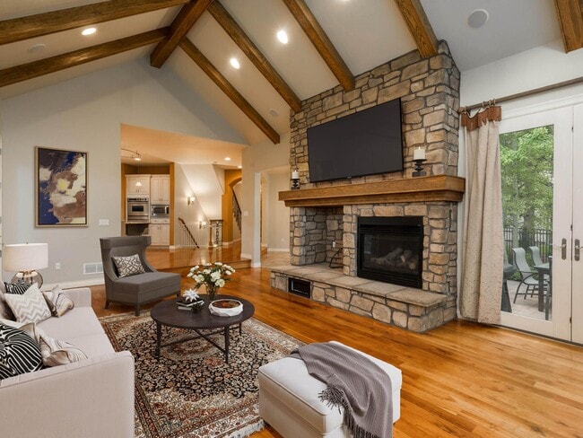 Building Photo - 9 Foxtail Cir