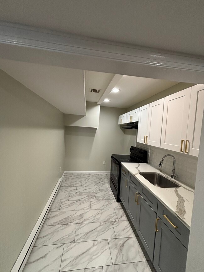 Foto del edificio - 109 E Main St