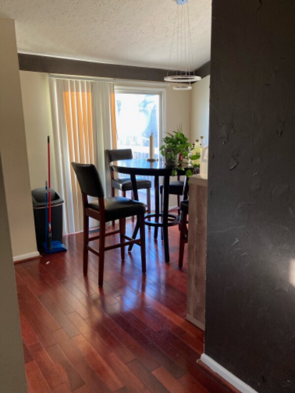 Foto del edificio - 2331 Wilkins Ct