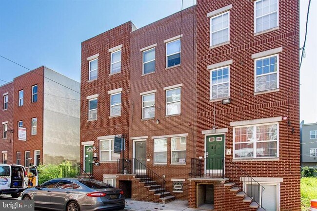 Building Photo - 1837 Willington St
