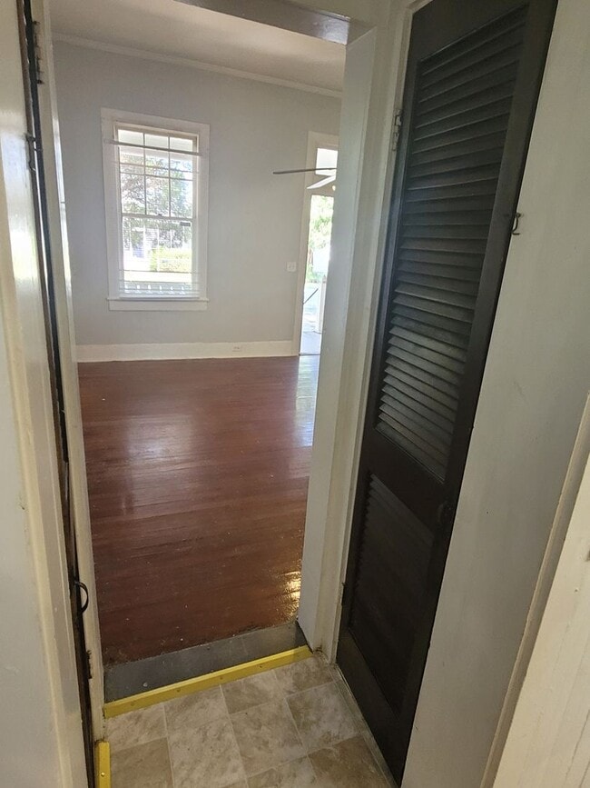 Building Photo - texas932