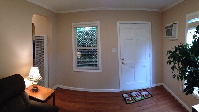 Foto del edificio - 541 Lily St