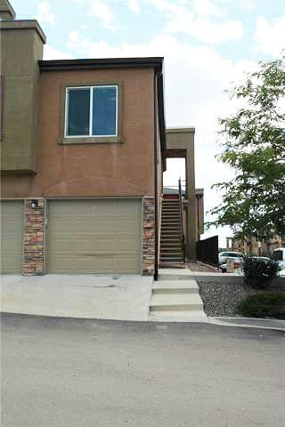 Fantastic Condo 2 Bedroom and 2 Bath home with A/C and garage! Move In special included! - Fantastic Condo 2 Bedroom and 2 Bath home with A/C