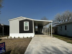 Building Photo - 602 N Victoria Rd