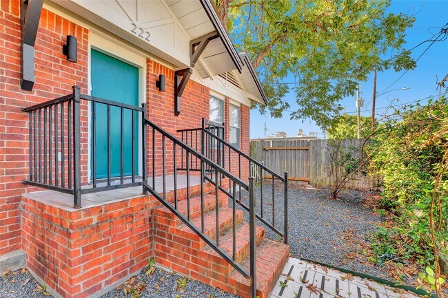Foto del edificio - 222 Moody St