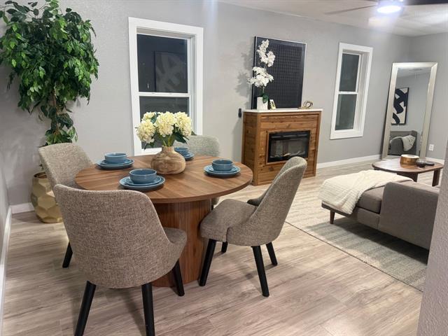 Foto del edificio - 328 N Taylor St