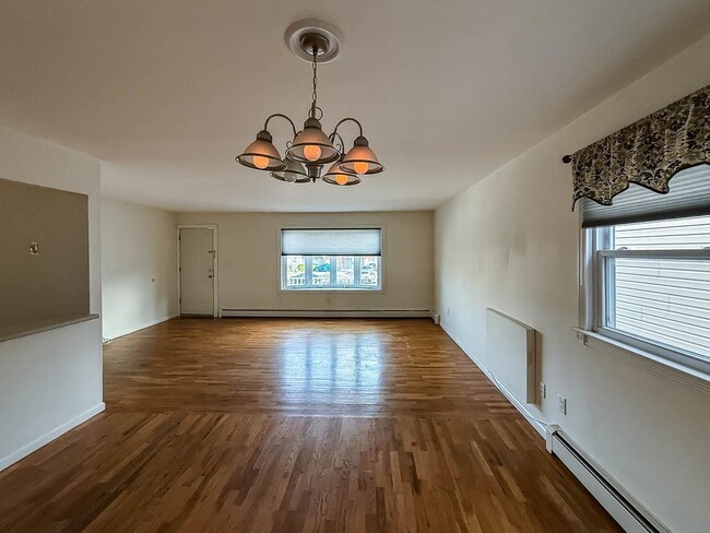 Building Photo - 513 AVENUE C