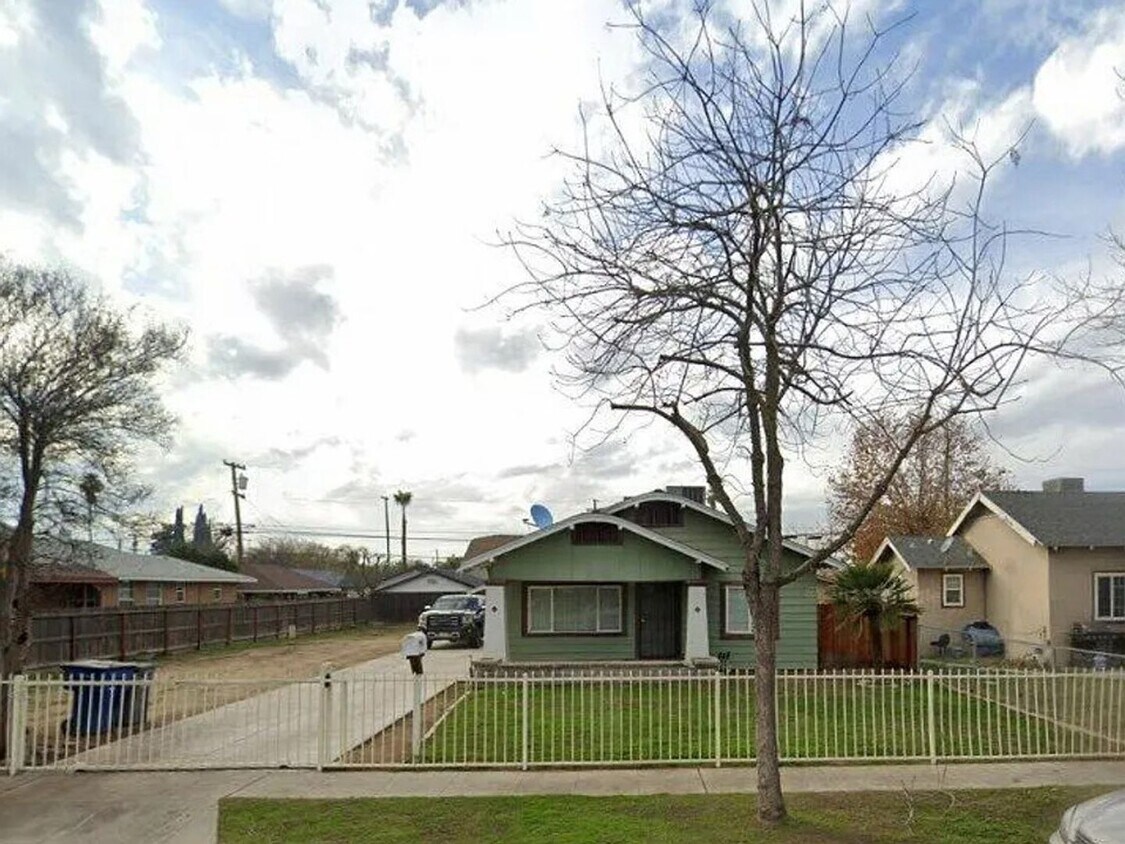Primary Photo - 810 S Archie Ave