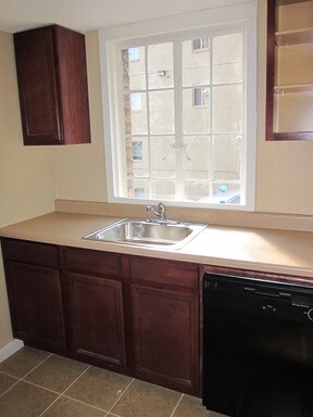Foto principal - 830 Maplehurst Ct