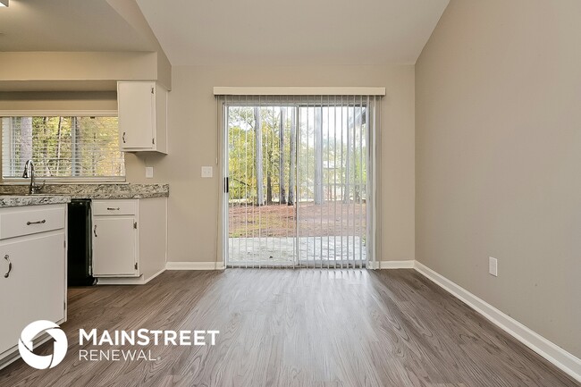 Foto del edificio - 8974 Homewood Dr