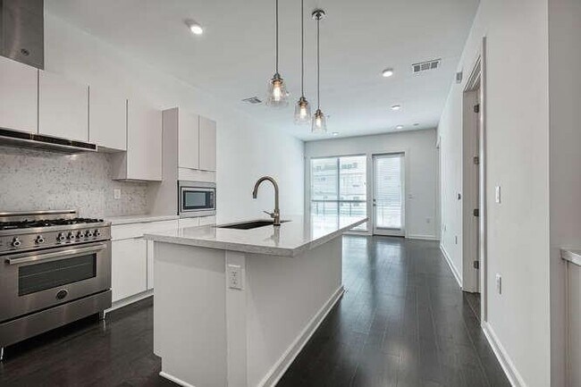 Building Photo - 207 W Johanna St