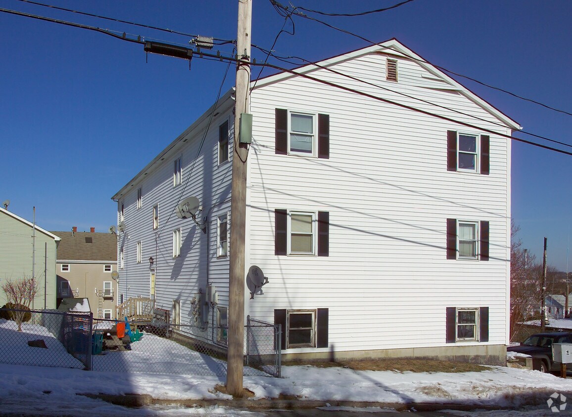 Foto del edificio - 324 Snell St