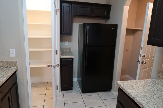 Foto del edificio - 1209 Vanguard Ln