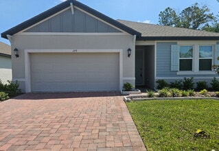 Building Photo - 379 Birkdale Dr
