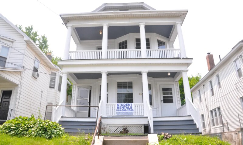 Primary Photo - 871 Mercer St