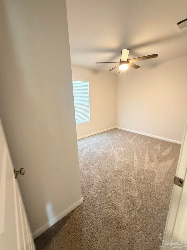 Foto del edificio - 4335 Redbay Ct