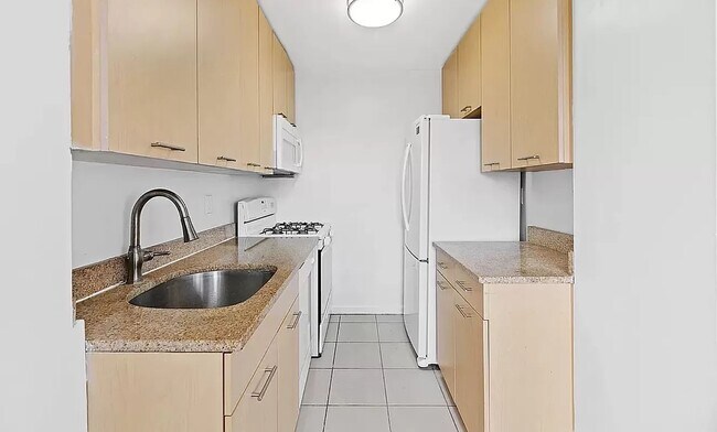 Building Photo - 15 West 139th Street