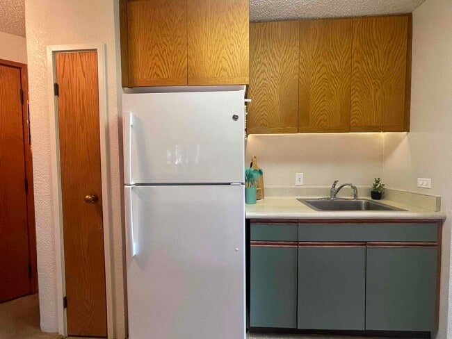 Building Photo - Fabulous Unit in Waikiki!