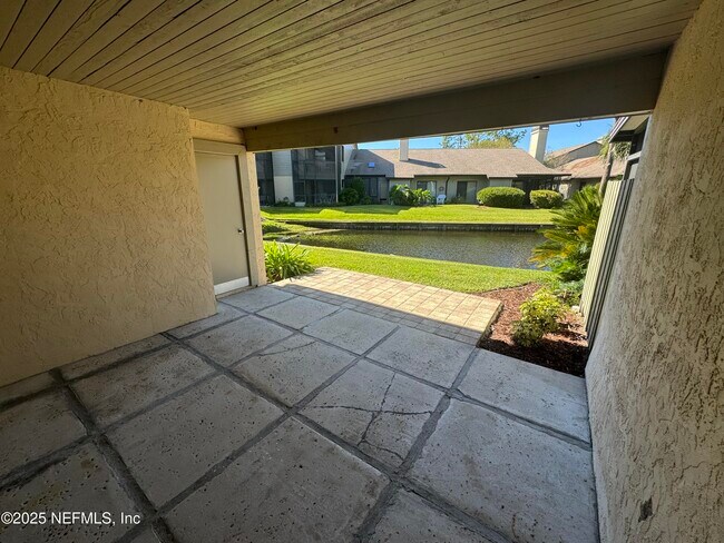 Foto del edificio - 239 Cranes Lake Dr