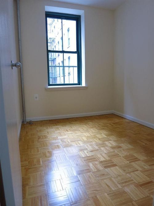 Building Photo - 503 E 78th St