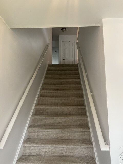 Foto del edificio - 7106 Normandy Dr