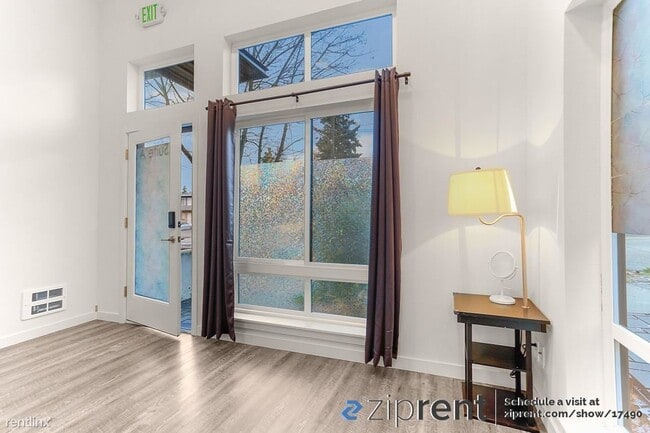 Building Photo - 3 br, 3 bath Townhome - 6736 15th Avenue N...
