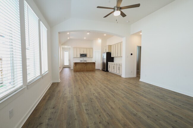 Foto del edificio - 5043 Henry Merritt St