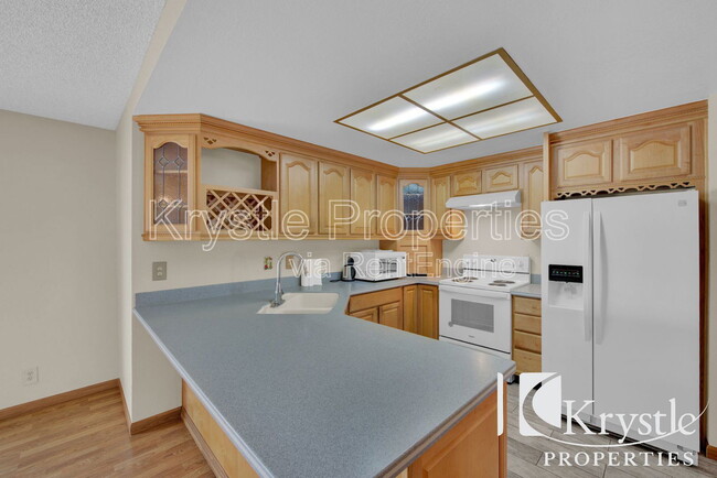 Building Photo - 180 Obsidian Ct